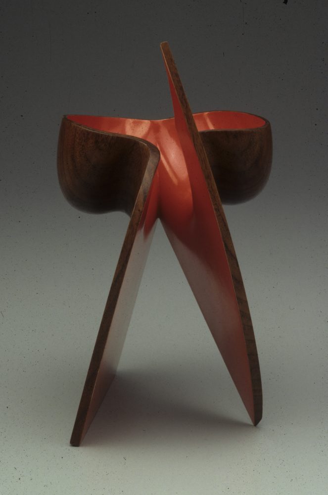 Walking Bowl of Walnut
