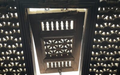 Mashrafiya or mashrabiya? المشرفية أو المشربية?